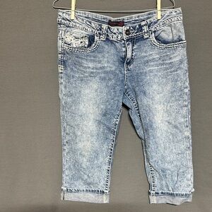 No Boundaries Light Blue Cropped Jeans